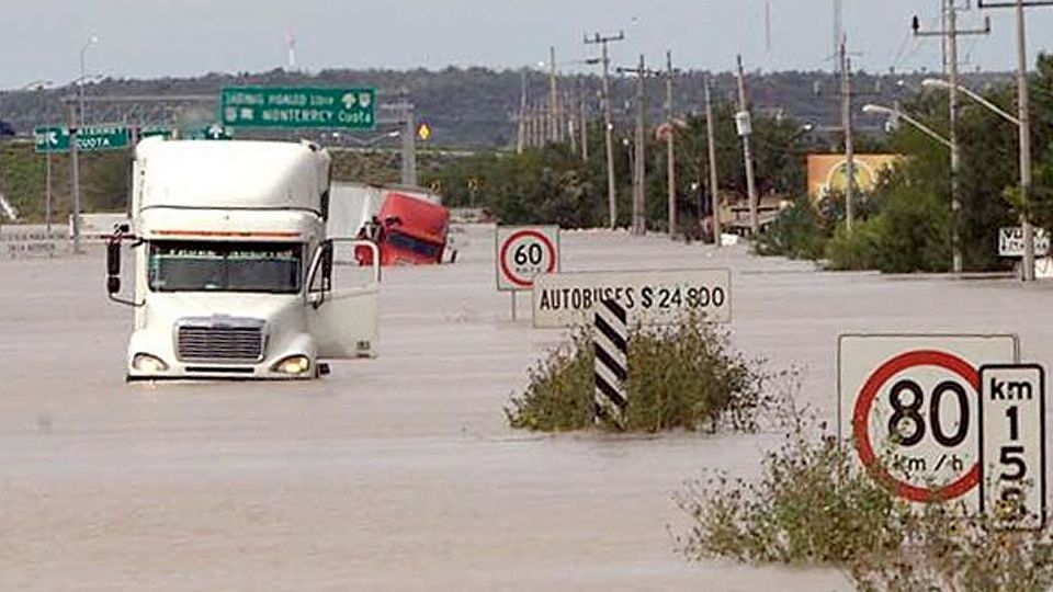 Los estragos de los huracanes en Nuevo Laredo.