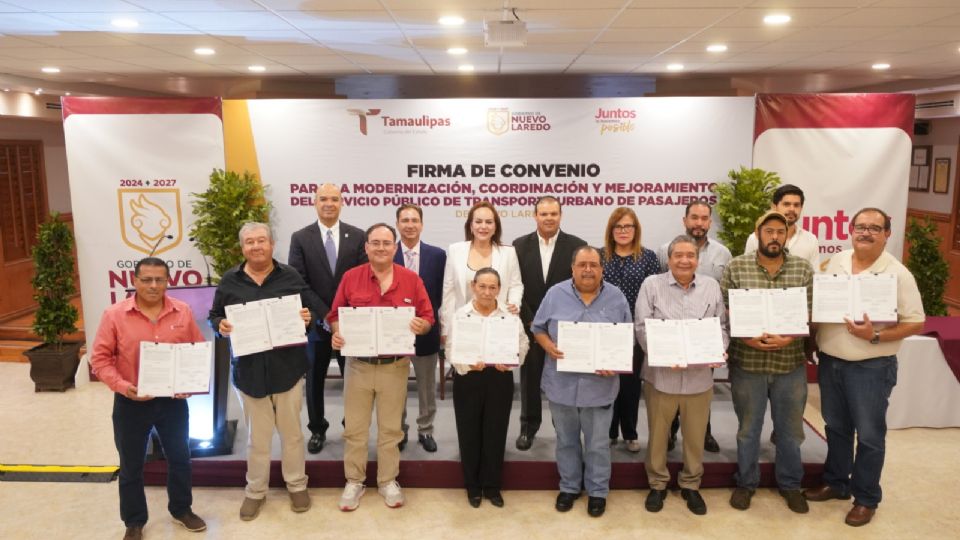 La ceremonia se realizó en la Sala de Cabildo “Niños Héroes”.