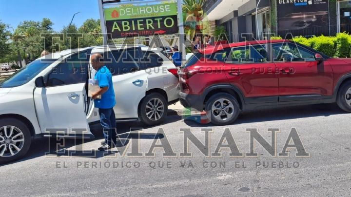 Mujer provoca tremendo choque en Nuevo Laredo; dio vuelta sin tomar precaución