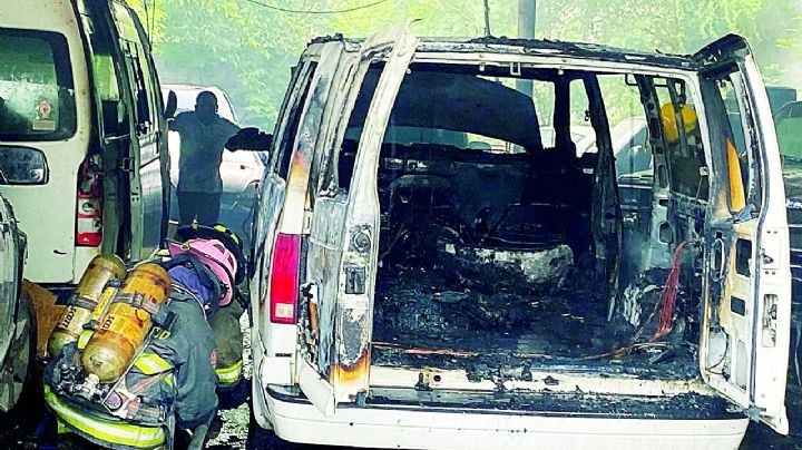 Infierno en Nuevo Laredo: fuego infernal arrasa con camioneta en taller mecánico y daña 2 más