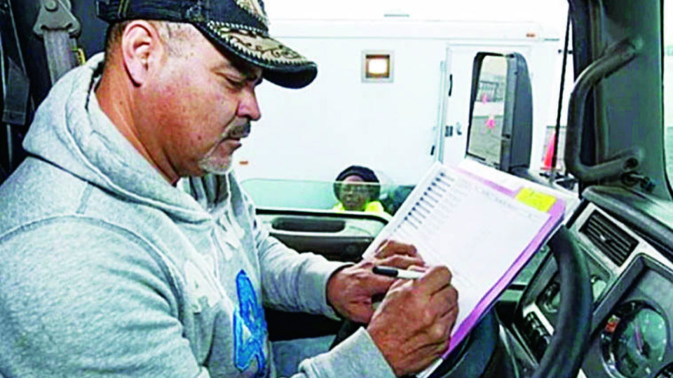 Hay un temor de los conductores B1 de perder sus licencias por circular en Estados Unidos y no ser bilingües.