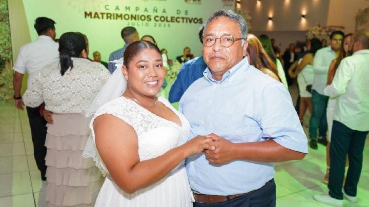 DIF Nuevo Laredo celebra unión de 83 parejas en la segunda Campaña de Matrimonios Colectivos