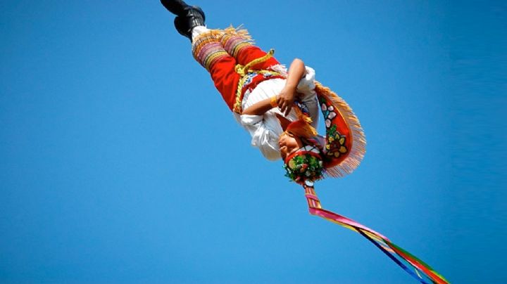 Cancelan indefinidamente a los voladores de Papantla, ¿es el fin de la milenaria tradición?