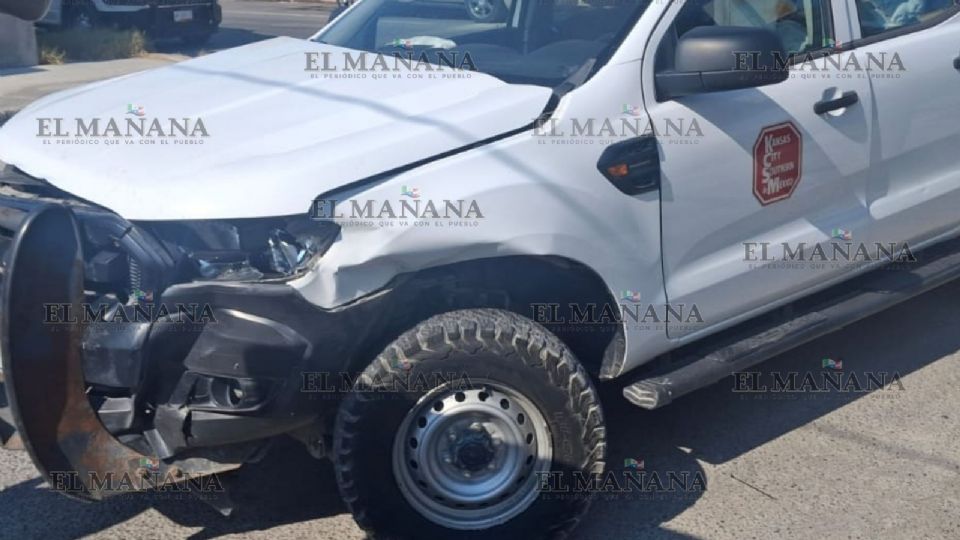 La camioneta sufrió serios daños.
