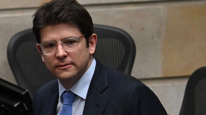 Muere Miguel Uribe, candidato a la presidencia de Colombia; luchó por su vida tras ser baleado