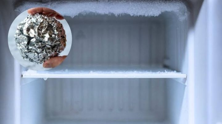 Así puedes limpiar el hielo del congelador sin desconectar tu refrigerador