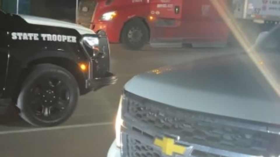 Tráiler asegurado en Laredo.