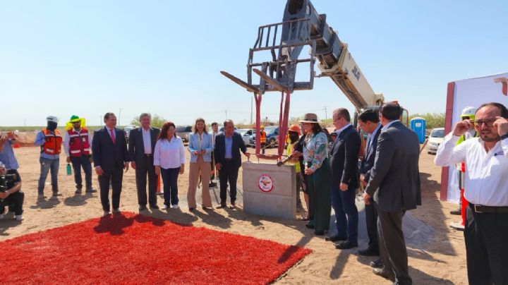 Colocan la primera piedra de la Embotelladora Pascual; producirá cientos de empleos en Nuevo Laredo