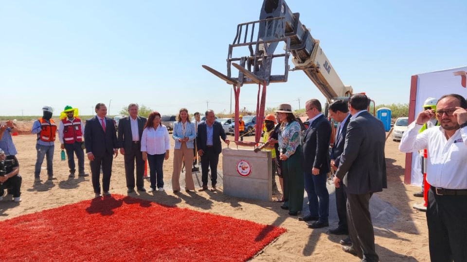 Carmen Lilia Cantursas, alcaldesa de Nuevo Laredo.