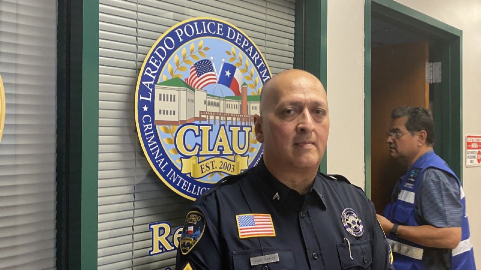 Joe Baeza, detective de Laredo.