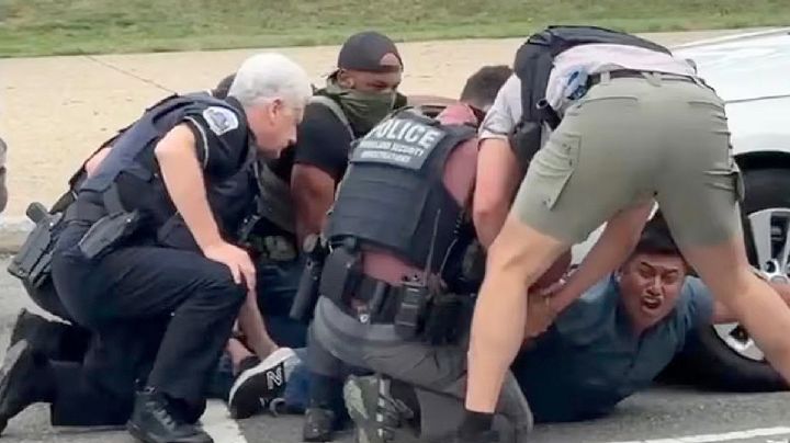 '¡Por favor! ¡No soy un delincuente!': el desgarrador grito de un mexicano sometido por ICE