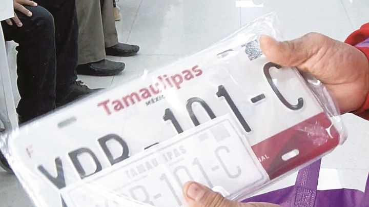 Autos chocolate: van 2 meses sin placas para autos Repuve