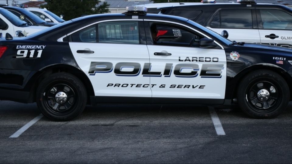 La Policía de Laredo busca a los responsables.