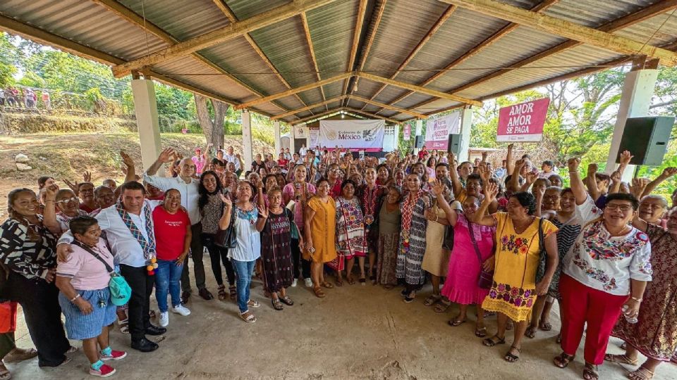 La meta es entregar 500 mdp en créditos para mujeres artesanas del Pueblo Amuzgo, que contempla tres municipios de Guerrero y dos de Oaxaca