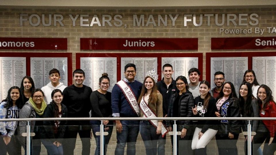 Lunes de apertura de semestre en TAMIU
