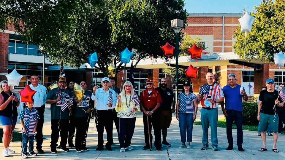 Homenaje a David Lee Espinoza