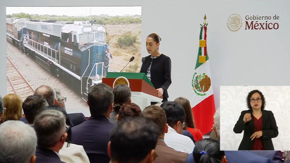 La jefa del Ejecutivo recalcó que estos proyectos representan la recuperación de la infraestructura ferroviaria para el Estado mexicano.