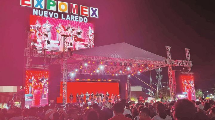El Teatro del Pueblo de Expomex vibra con la presencia de Majo Aguilar