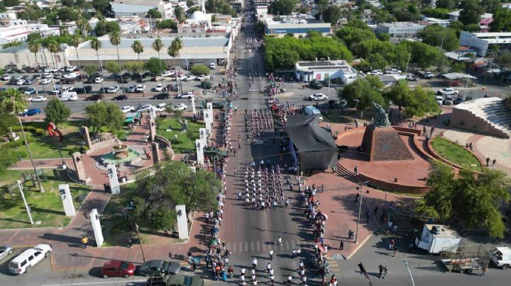 Nuevo Laredo celebra el desfile conmemorativo por el 215 Aniversario de la Independencia