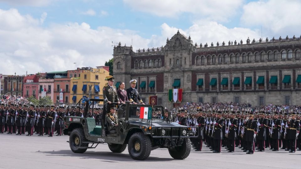 Claudia Sheinbaum encabezó el desfile militar