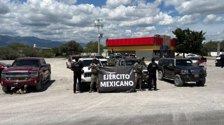 Operativo en Tamaulipas desmantela red de vehículos robados y decomisa armas largas