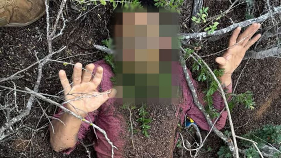 El migrante se enterró para intentar evadir a los agentes