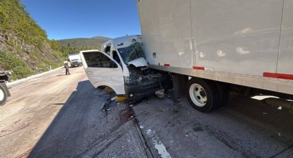 Trágico accidente entre transporte público y tráiler deja un muerto y seis lesionados