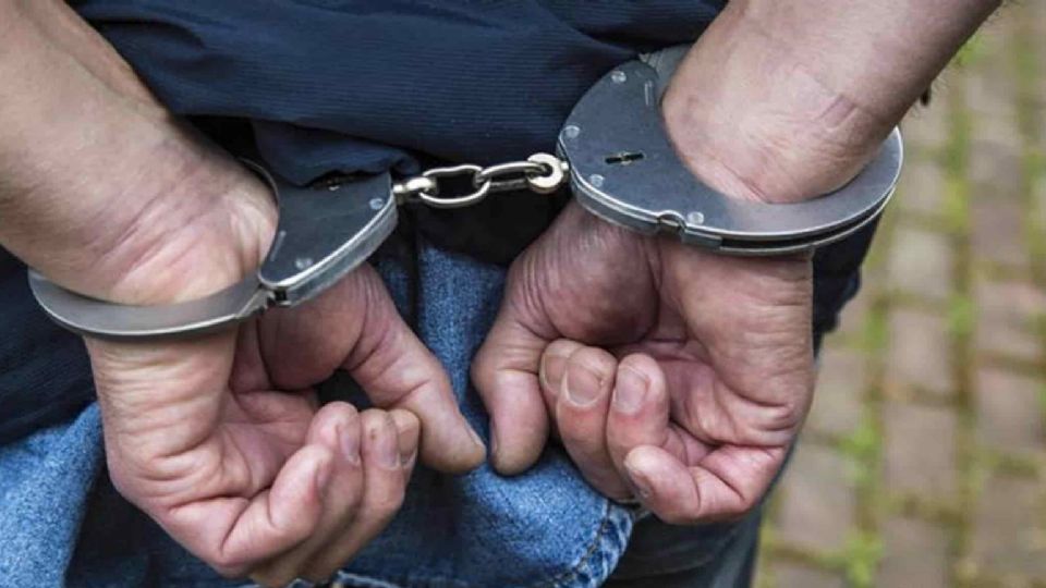 Un hombre fue arrestado en Laredo.