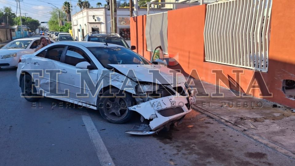 Testigos señalaron que la mujer no dejaba de hablar por su celular y que claramente estaba bajo los influjos del alcohol