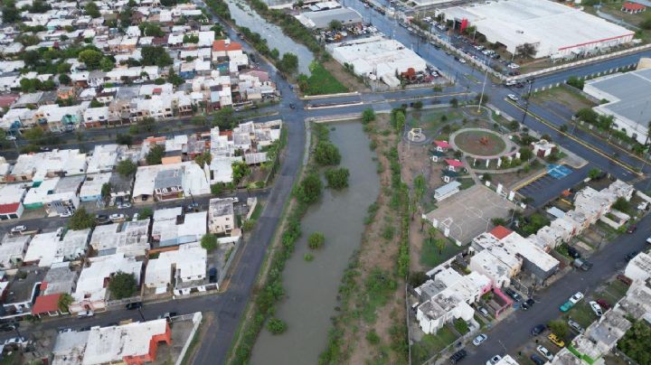 Arroyo El Coyote en el ISSSTE a su máxima capacidad por intensa lluvia en Nuevo Laredo