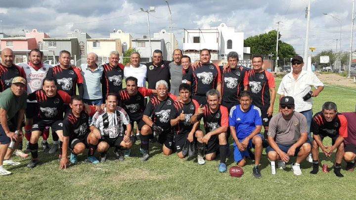 Lobos Negros derrota al deportivo Corona García y avanza a las semifinales en la Colosso