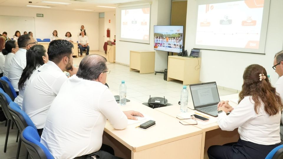 AHora puedes terminar la prepa en línea e la UAT