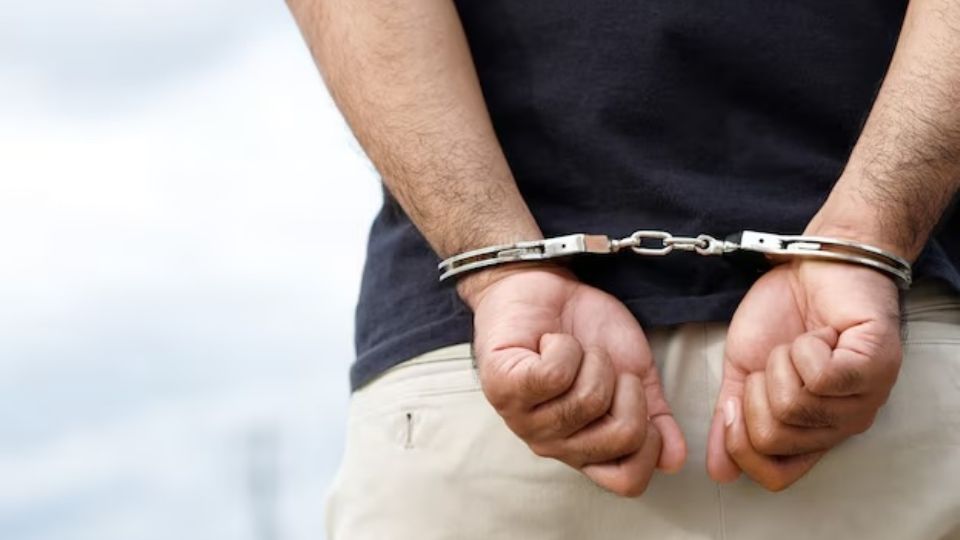 Hombre arrestado en Laredo.