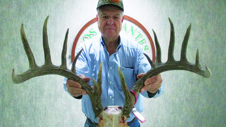 Empiezan a caer trofeos de caza