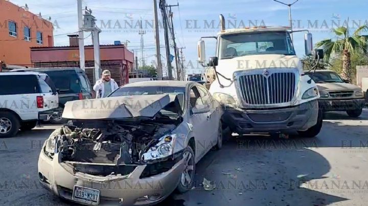 Pipa sin frenos desata pánico y provoca carambola en Nuevo Laredo; dos niños quedan lesionados