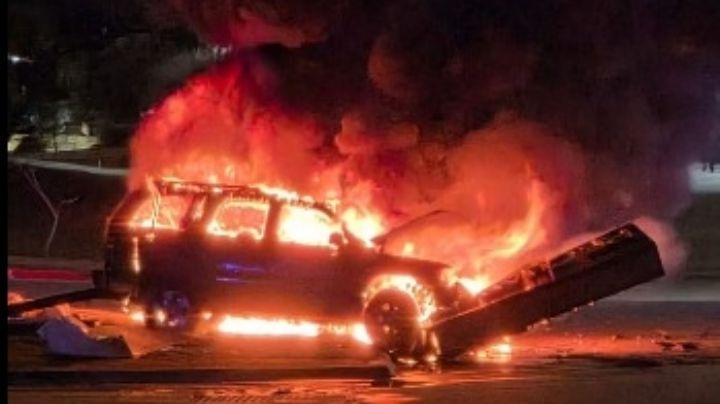 Cuetes en Laredo provocan incendio de casas, autos y pastizales durante fiestas de Fin de Año