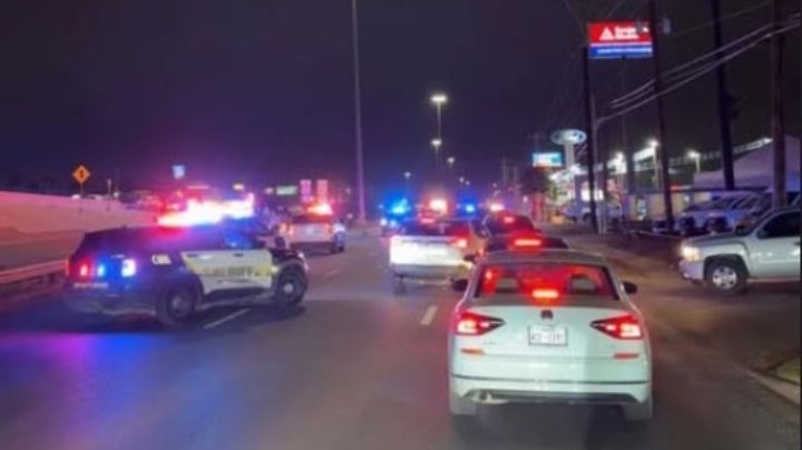 Vehículo impacta a dos alguaciles del Sheriff en Laredo mientras ponían una infracción; oficial queda grave