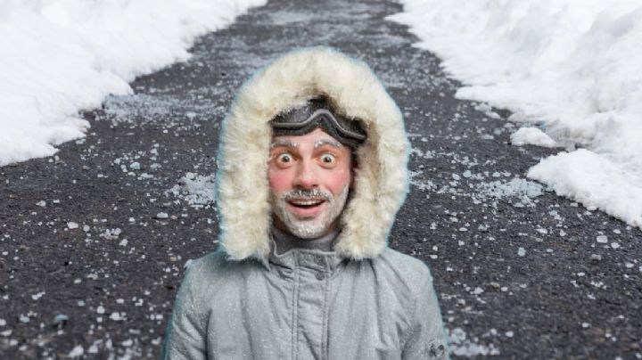 Frío en Texas: ¿por qué ponen sal en las carreteras antes de una tormenta de nieve?