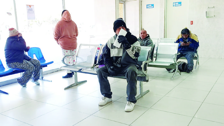 Frío ahuyenta a pacientes en hospitales de Nuevo Laredo; disminuyen consultas en urgencias y externa