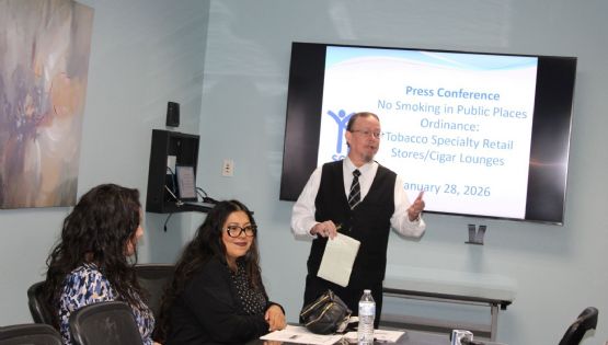 Rechazan propuesta del gobierno municipal; no quieren alcohol en lugares donde se fuma