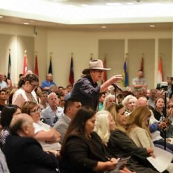 CALL PAC se organiza contra candidato a juez del condado; alertan sobre uso de fondos públicos