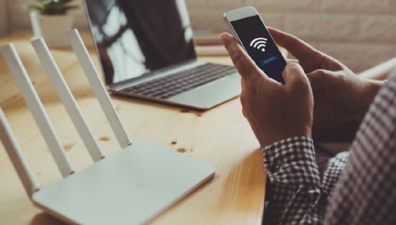 ¿Te están robando el WiFi? Esta señal lo delata y casi nadie la revisa
