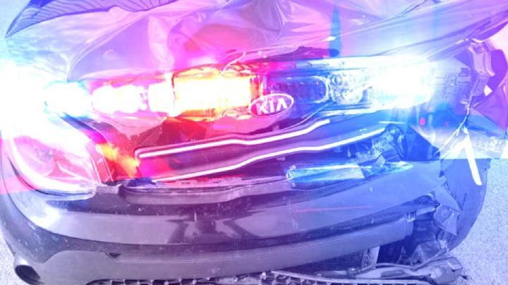 'Niños' en Laredo roban auto KIA y lo destrozan al chocarlo con Dodge Charger