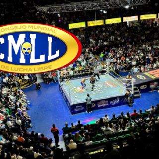 Ídolo del CMLL es agredido en función de la Arena Coliseo; se agarró a golpes con fan | VIDEO