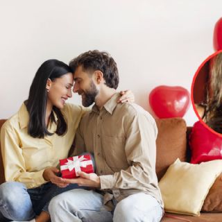 ¿Cuáles son los productos que más compran los mexicanos en tiendas para adultos?