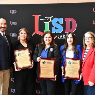 Escuelas de Laredo destacan en Texas con el premio Lone Star Ribbon