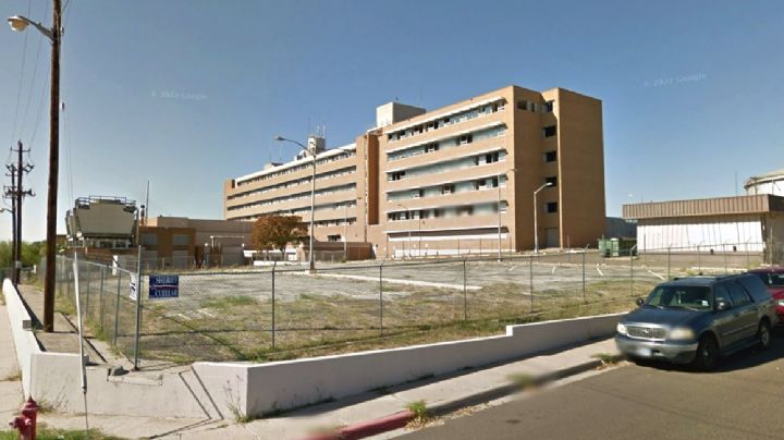 Buscan al dueño del Hospital de la Merced para que pague su adeudo de 70 millones de dólares