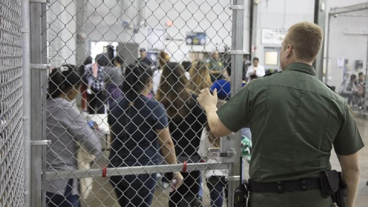 Corte avala detención sin derecho a fianza a migrantes en Texas; esto debes saber sobre la política de Trump