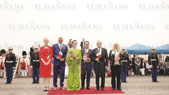 Abrazo en Laredos une a México y Estados Unidos