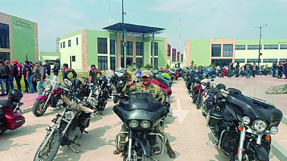 Refuerzan lazos con rodada clubes de motos de Nuevo Laredo y Fuerzas Armadas